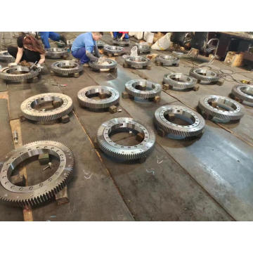 Swing Circle Slewing Ring Bearing For Komatsu PC160-7